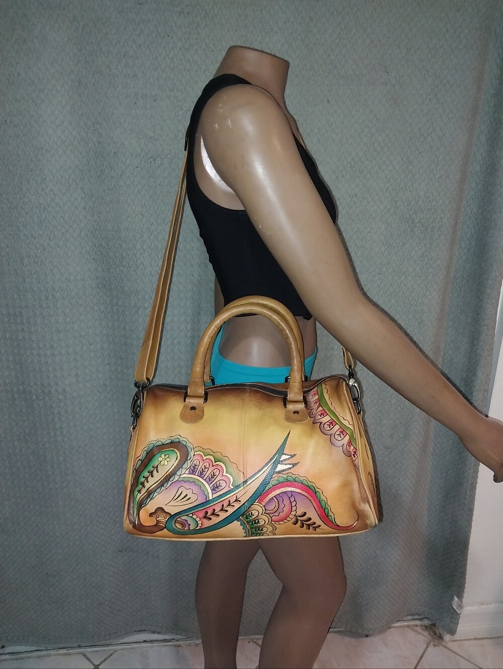 ANUSCHKA HAND PAINTED CROSSBODY SATCHEL LEATHER BAG. EX COND.